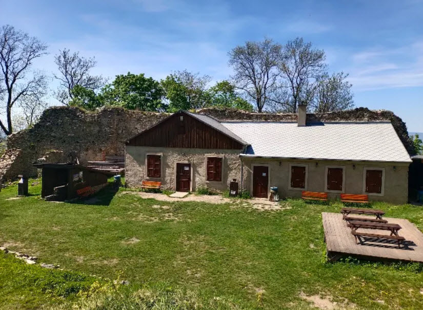 Hrad Kostomlaty Pod Milešovkou, Czech Republic (Czechia)